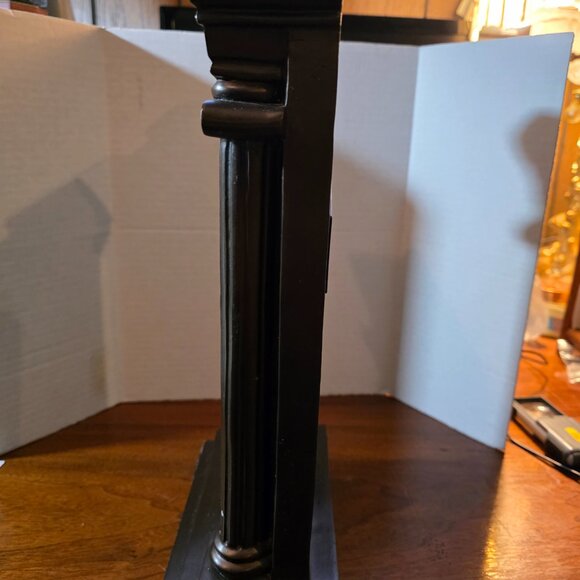 VINTAGE QUARTZ FIGURAL CLOCK ANGEL STANDING BESIDE LARGE BASKET ALL BRONZE - Picture 2 of 4